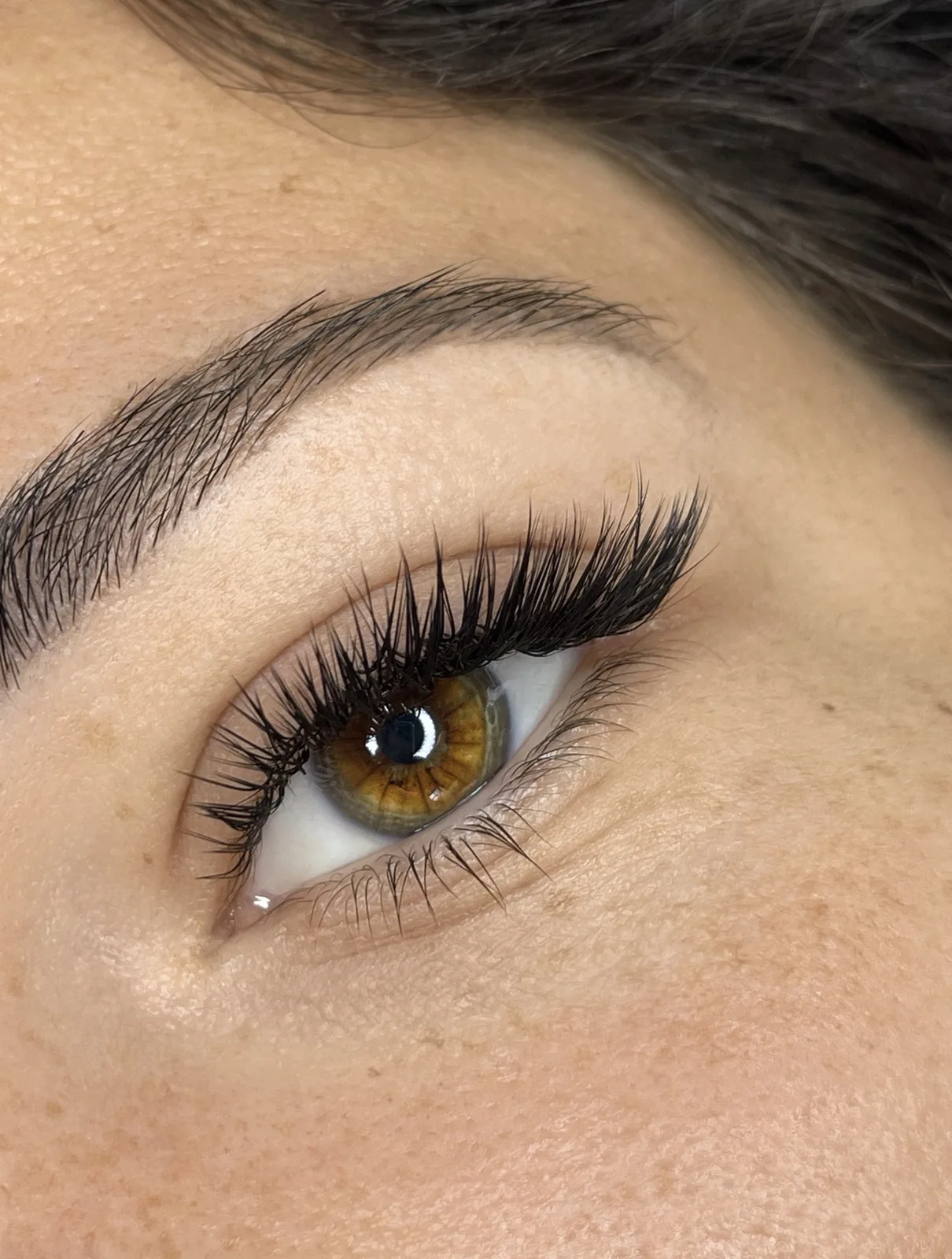 Soft volume lashes on a hazel eye
