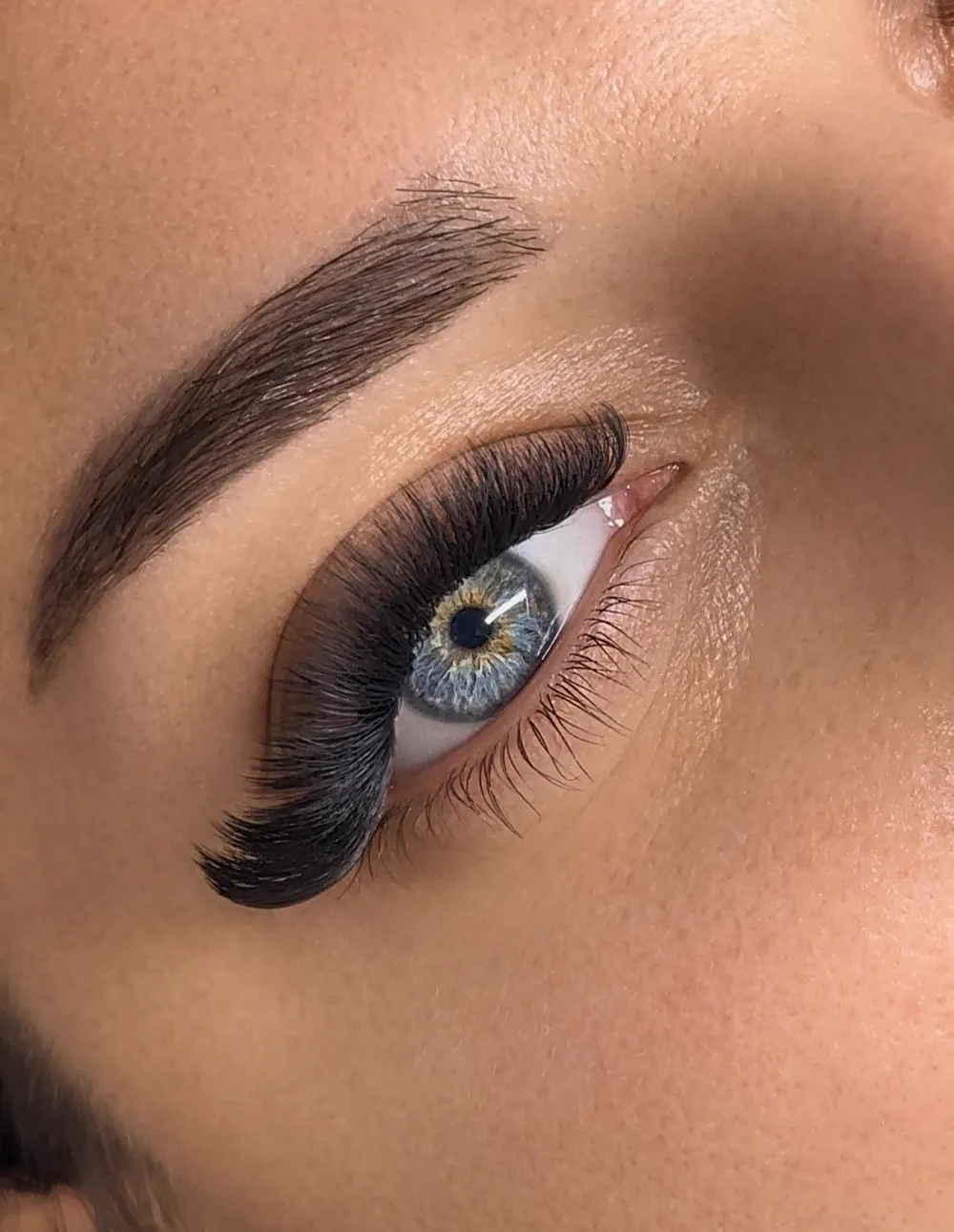 Volume sets treatment at LASHme
